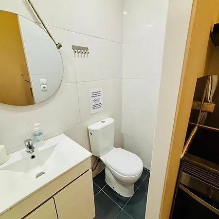 For A Memorable In Lisbon, Ideal For Tourists Appartamento