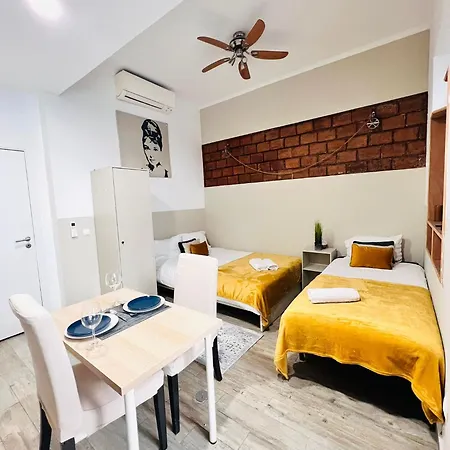 Appartamento For A Memorable In Lisbon, Ideal For Tourists *